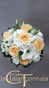bouquet-de mariée-roses-saumon-callas-et-hortensia-blanc-et-bouvardia